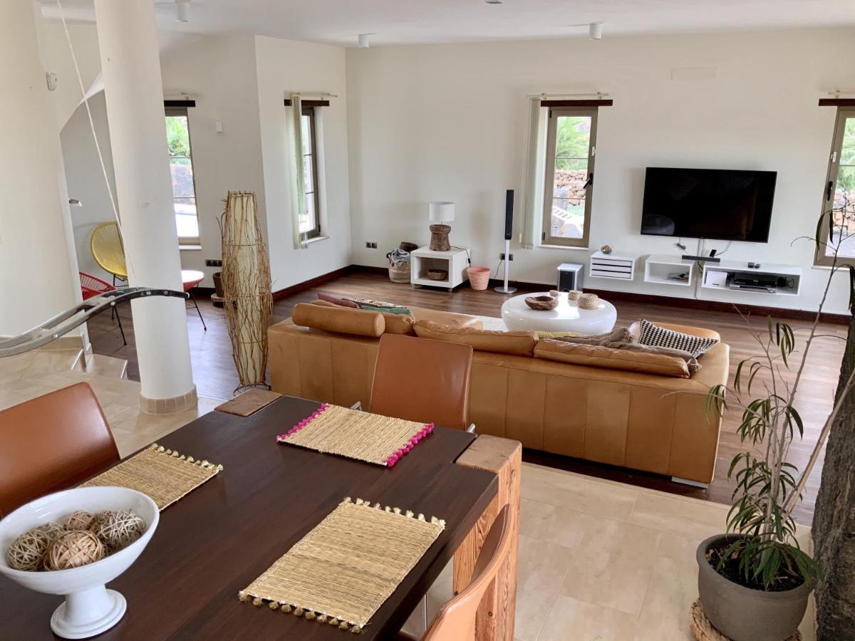 Villa Annunaki Lajares Bagian luar foto